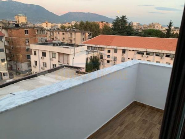 Tirane, jepet me qera apartament 2+1 Kati 4, 90 m² 600 Euro (JERONIM DE RADA)