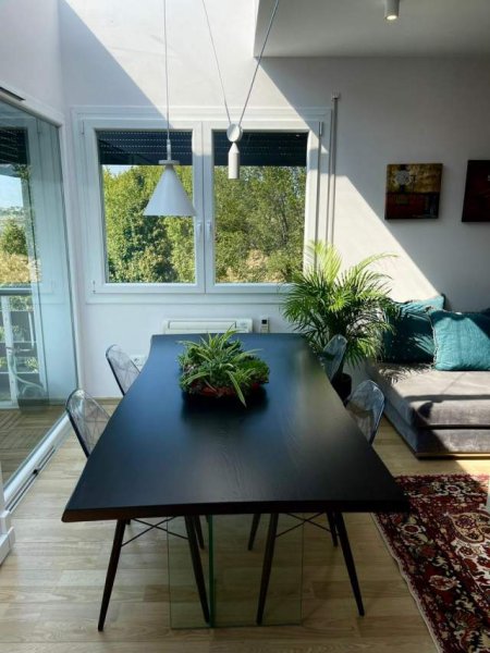 Tirane, jepet me qera apartament 2+1 Kati 3, 130 m² 1.300 Euro (kompleksi Long Hill Residence)