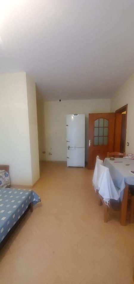 Tirane, shitet apartament 2+1 Kati 1, 82 m²  ne Don Bosko (prane Hotel Ferrarit)