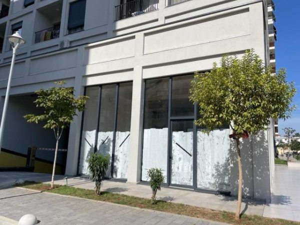 Tirane, shitet ambjent biznesi Kati 0, 1.941 m²  (Rruga Kongresi Manastirit) TT164