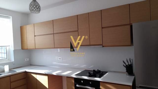 Tirane, jepet me qera apartament 2+1 Kati 3, 130 m² 600 Euro (rruga e elbasanit)