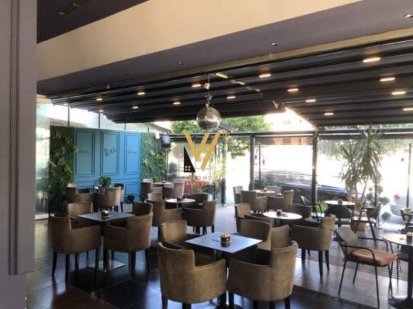 Tirane, shitet bar-kafe Kati 0, 180 m² 350.000 Euro (unaza e re)