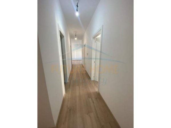 Tirane, jepet me qera apartament Kati 2, 103 m² 1.500 Euro (Rruga e Elbasanit)