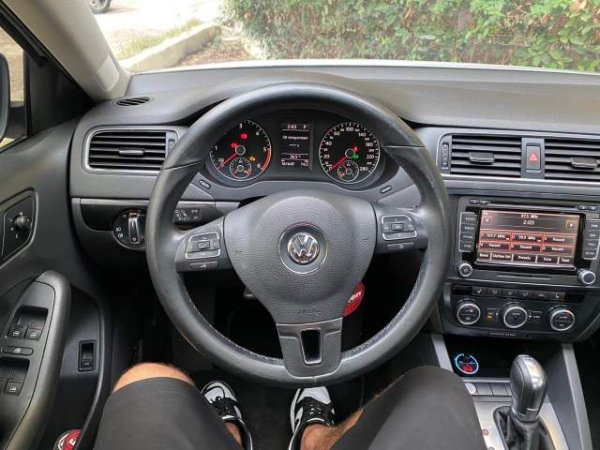 Tirane, shes makine Volkswagen Jetta Viti 2014, 11.500 Euro