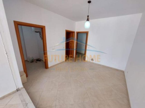 Tirane, shitet apartament Kati 9, 136 m² 210.000 Euro (21 Dhjetori)