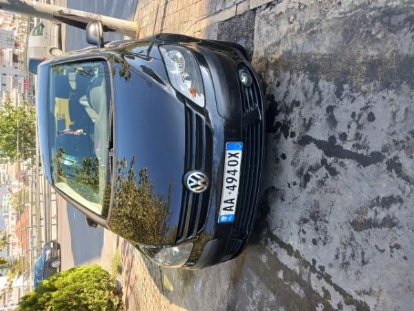 Tirane, shitet makine Volkswagen Golf plus Viti 2006, 3.500 Euro