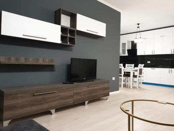 Tirane, jepet me qera apartament 2+1+BLK Kati 8, 120 m² 700 Euro (Rruga Dritan Hoxha)