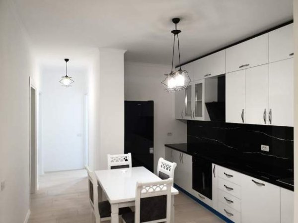 Tirane, jepet me qera apartament 2+1+BLK Kati 8, 120 m² 700 Euro (Rruga Dritan Hoxha)