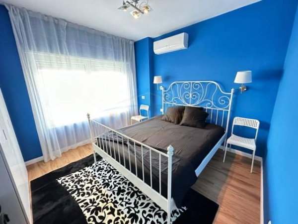 Tirane, jepet me qera apartament duplex Kati 1, 184 m² 1.650 Euro (Rezidenca Kodra e Diellit)