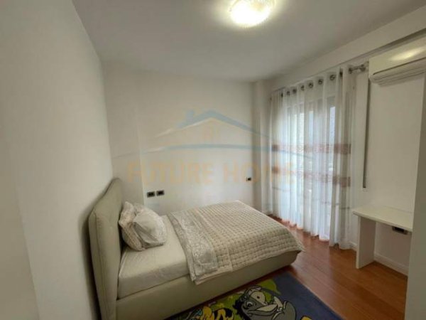 Tirane, shitet apartament 2+1+BLK Kati 2, 121 m² 300.000 Euro (Liqeni i Thate)