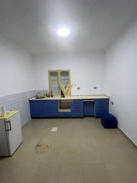 Tirane, shitet apartament 1+1 Kati 1, 56 m² 85.000 Euro (MEDRESEJA)