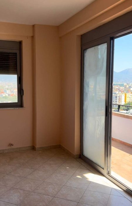Tirane, jepet me qera apartament 2+1+BLK Kati 9, 100 m² 400 Euro (CASA ITALIA)