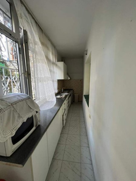 Tirane, shitet apartament 4+1+BLK Kati 1, 151 m² 200.000 Euro (Martenitetit të ri)