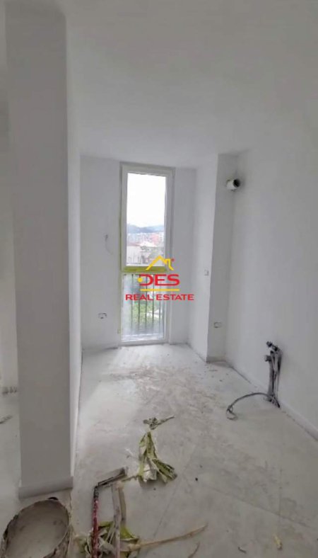 Tirane, shitet apartament 1+1+A Kati 2, 88 m² 110.000 Euro (yzberisht)