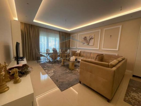 Tirane, jepet me qera apartament 2+1 Kati 2, 120 m² 2.000 Euro (TEG)