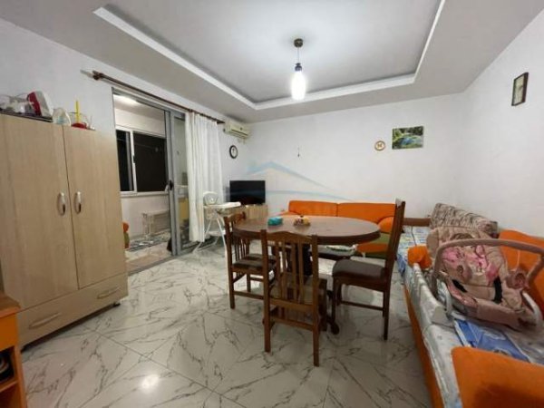 Tirane, shitet apartament 1+1 Kati 2, 120.000 Euro (Rruga e Kavajes)
