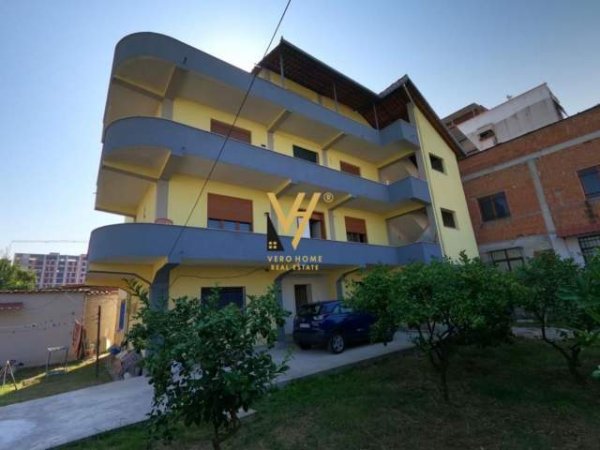 Tirane, shitet Vile 3 Katshe Kati 0, 600 m² 600.000 Euro (Siri Kodra)