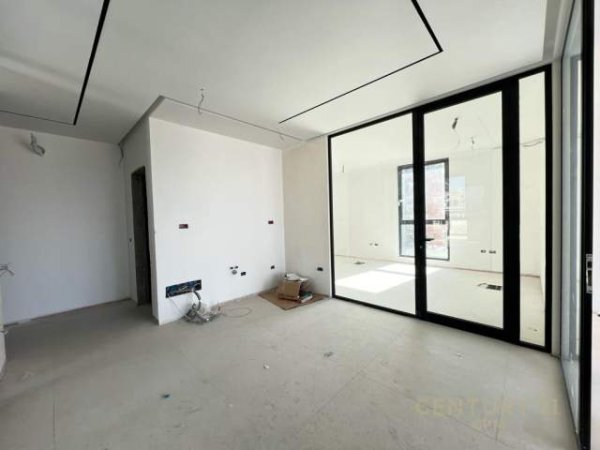 Tirane, shes apartament 2+1+2+VERANDE 130 m² 450.000 Euro (Myslym Shyri)