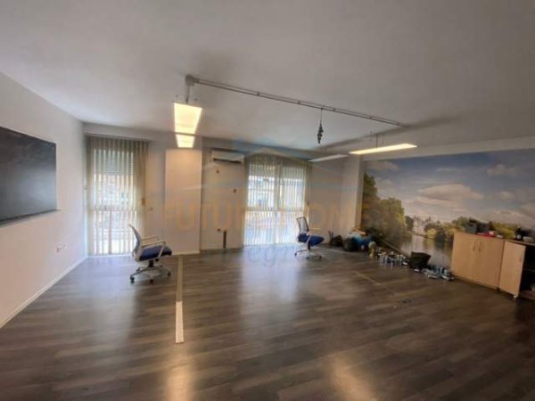 Tirane, apartament 2+1 Kati 2, 92 m² 600 Euro (DON BOSKO)