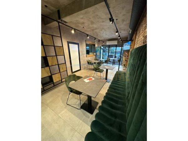 Tirane, jepet me qera bar-resorant Kati 0, 156 m² 1.200 Euro (ZOGU I ZI)
