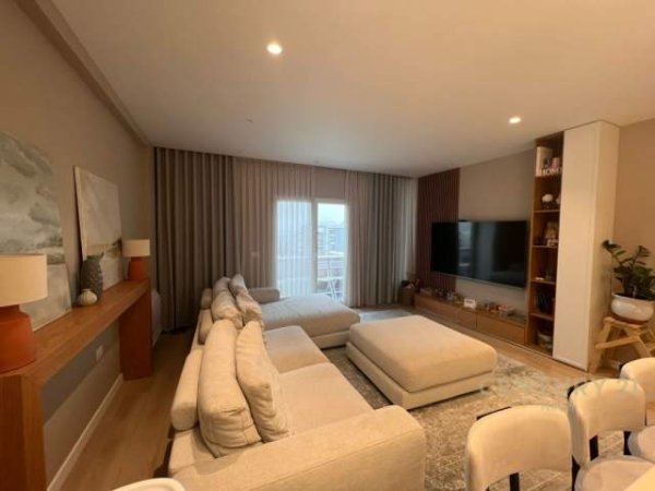 Tirane, shitet apartament 2+1+BLK Kati 11, 138 m² 200.000 Euro (Ish Fusha e Aviacionit)