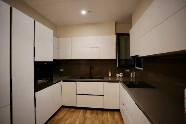 Tirane, shes apartament 3+1+BLK Kati 2, 122 m² 340.000 Euro (QENDER)