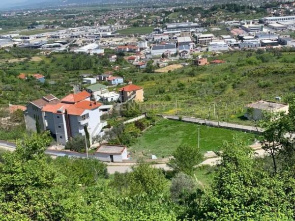 Tirane, shes toke 900 m² 72.000 Euro (Kashar)