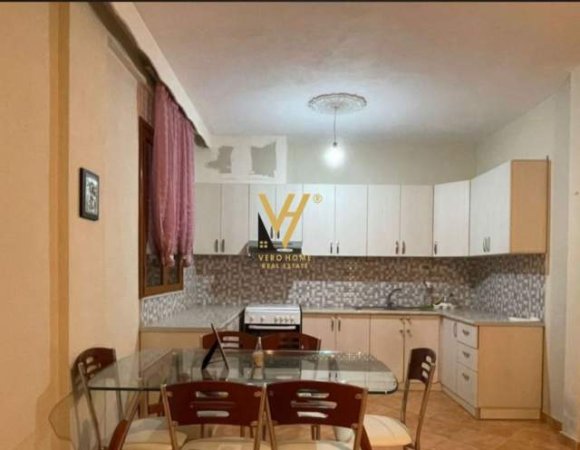 Tirane, jepet me qera apartament 2+1 Kati 0, 100 m² 600 Euro (KODRA E DIELLIT)
