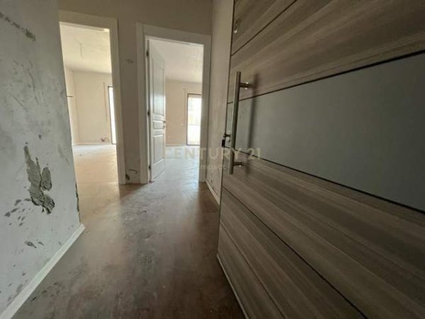 Tirane, jepet me qera apartament 2+1 Kati 1, 126 m² 600 Euro (Rruga Kongresi i Manastirit, Oxhaku)