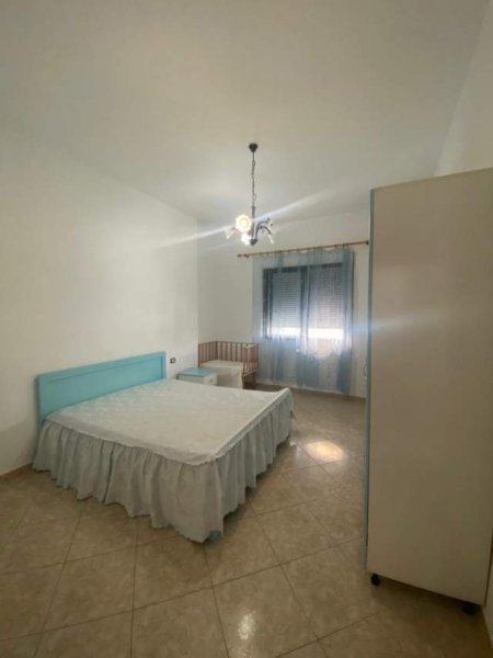 Durres, jepet me qera apartament 1+1 Kati 1, 70 m² 250 Euro (Plazh Iliria)