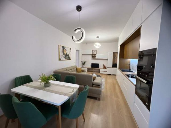 Tirane, jepet me qera apartament 2+1 Kati 5, 84 m² 650 Euro (DON BOSKO)