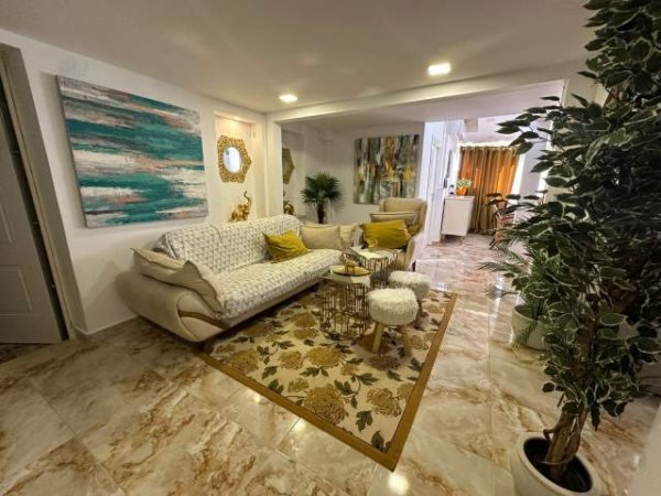 Durres, shitet apartament Kati 2, 167 m² 210.000 Euro (Golem)