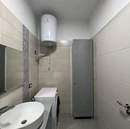 Tirane, shitet apartament Kati 4, 103 m² 110.000 Euro (Qesarak)