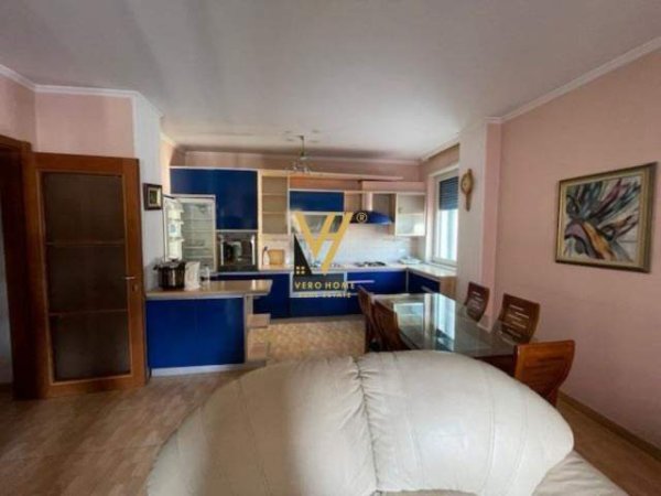 Tirane, shitet apartament 2+1+BLK Kati 5, 113 m² 340.000 Euro (RRUGA MUSTAFA MATOHITI)
