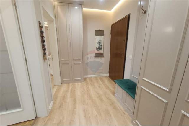 Tirane, jepet me qera apartament 1+1+A+BLK Kati 9, 80 m² 650 Euro (Rruga e Elbasanit)