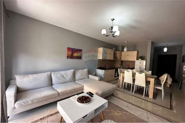 Tirane, jepet me qera apartament 1+1+A+BLK 58 m² 500 Euro (Rruga Peti)