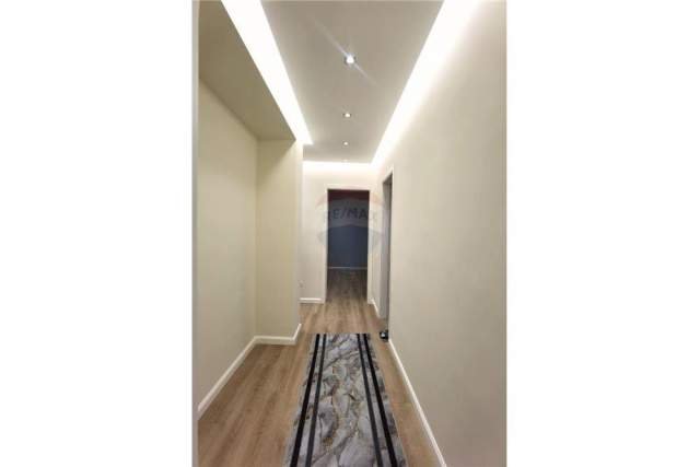 Tirane, jepet me qera apartament 3+1+A+BLK Kati 2, 200 m² 1.500 Euro