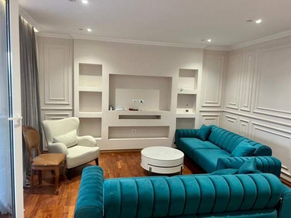 Tirane, jepet me qera apartament 2+1+BLK Kati 10, 100 m² 2.000 Euro (Rruga e Kavajes)