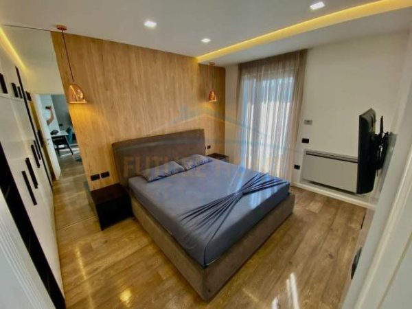 Tirane, shitet apartament 1+1+BLK 61 m² 185.000 Euro (Rruga e Elbasanit, prane Fakultetit Ekonomik)