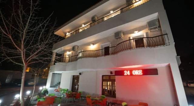 Tirane, shes hotel 500 m² 550.000 Euro (Kombinat)