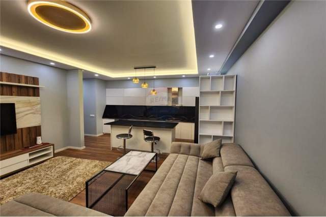 Tirane, jepet me qera apartament 2+1+A+BLK Kati 1, 100 m² 900 Euro