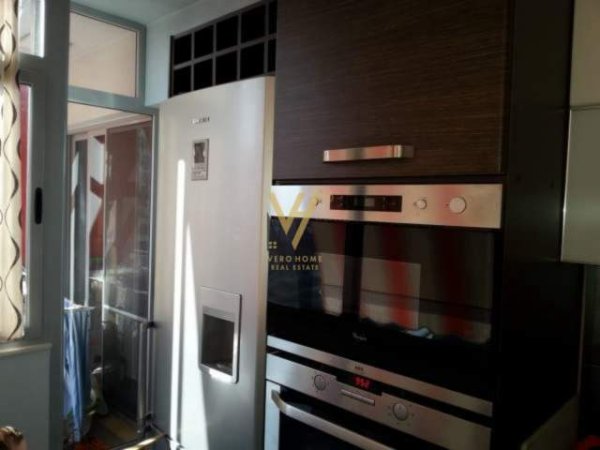 Tirane, shitet apartament 1+1 Kati 6, 78 m² 120.000 Euro (KOMUNA E PARISIT)