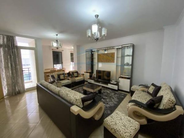 Tirane, shitet apartament 3+1+BLK Kati 3, 155.000 Euro (Don Bosko, Tirane)