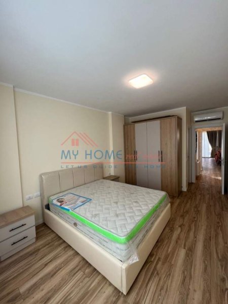 Tirane, jepet me qera apartament 2+1+BLK Kati 2, 133 m² 900 Euro (Afer Life Residence)