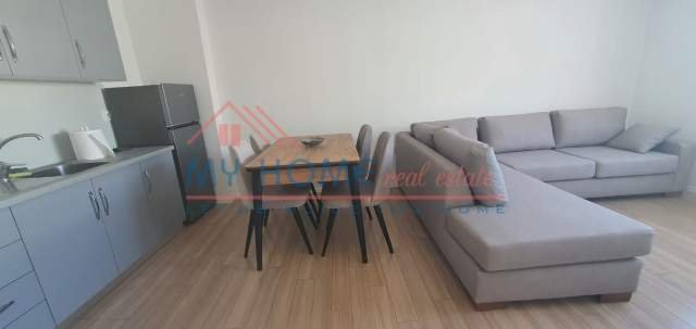Tirane, jepet me qera apartament 2+1+BLK Kati 2, 90 m² 500 Euro (Apartament 2+1 me qera tek Rruga 5 Maj ne tirane)