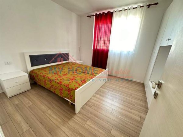 Tirane, jepet me qera apartament 2+1+BLK Kati 2, 90 m² 500 Euro (Shkolla Ardjan Klosi)