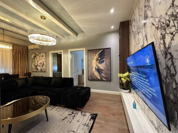 Tirane, jepet me qera apartament 2+1+BLK Kati 3, 90 m² 1.000 Euro (Rruga e Kavajes)