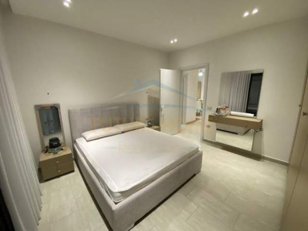 Tirane, shitet apartament 2+1 Kati 1, 113 m² 190.000 Euro (UNAZA E RE)