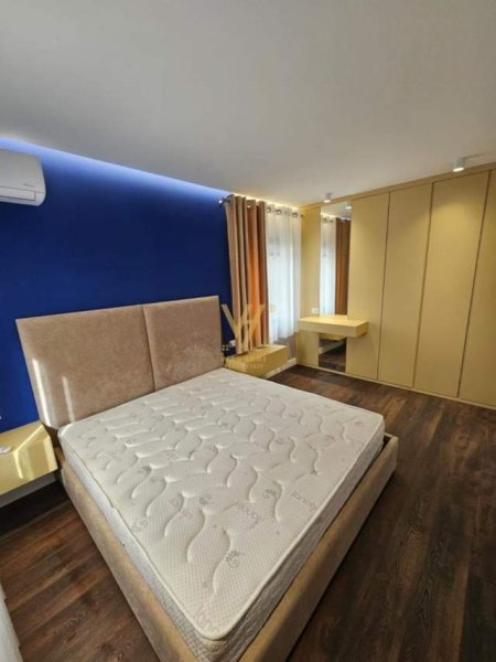 Tirane, jap me qera apartament 1+1 Kati 3, 60 m² 900 Euro (BLLOKU)
