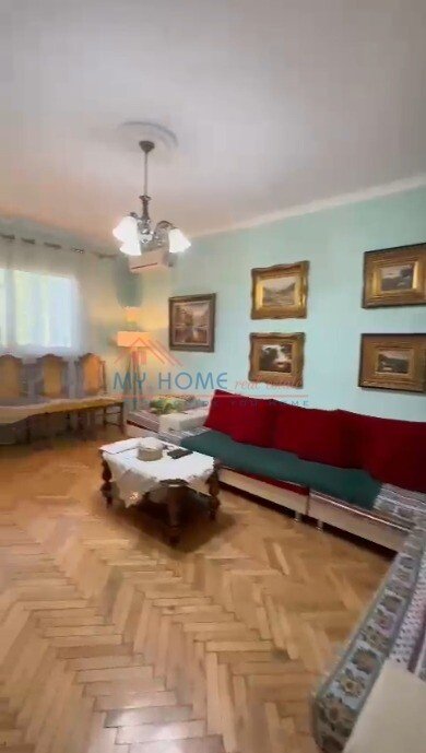 Tirane, shitet apartament 2+1+BLK Kati 4, 75 m² 184.000 Euro (Sheshi Skenderbej)